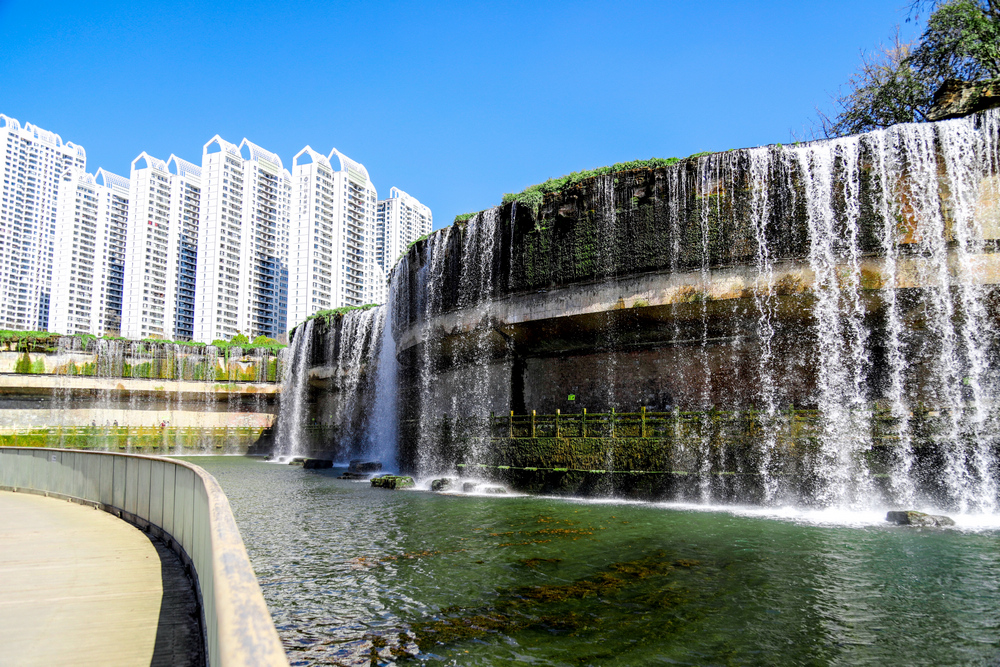 【發現建設一線的春景】波光瀲滟的瀑布公園-水投公司 段伊帆.jpg